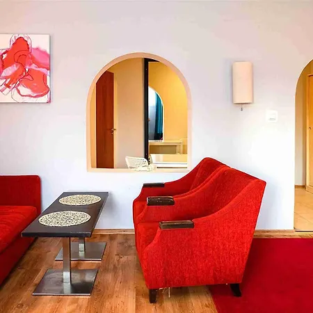 Neptun ψ 3* Jastrzębia Góra